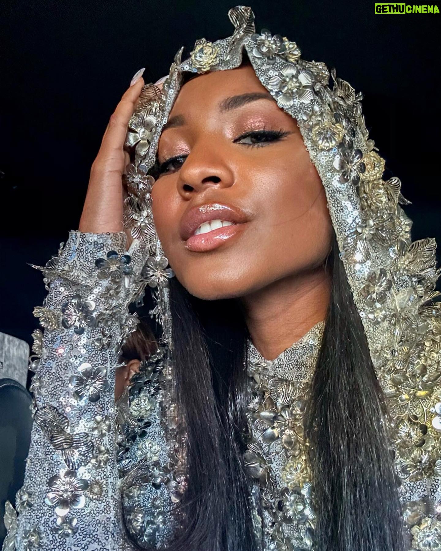 Carlacia Grant Instagram - Finally got to take seeing @beyonce perform live off my bucket list. Ya girl was in full renaissance mode. I left the show feeling inspired and fulfilled! Thank you @sofi ⚡️ Styled by @orettac Hair @hushbychloe #renaissance #renaissanceworldtour