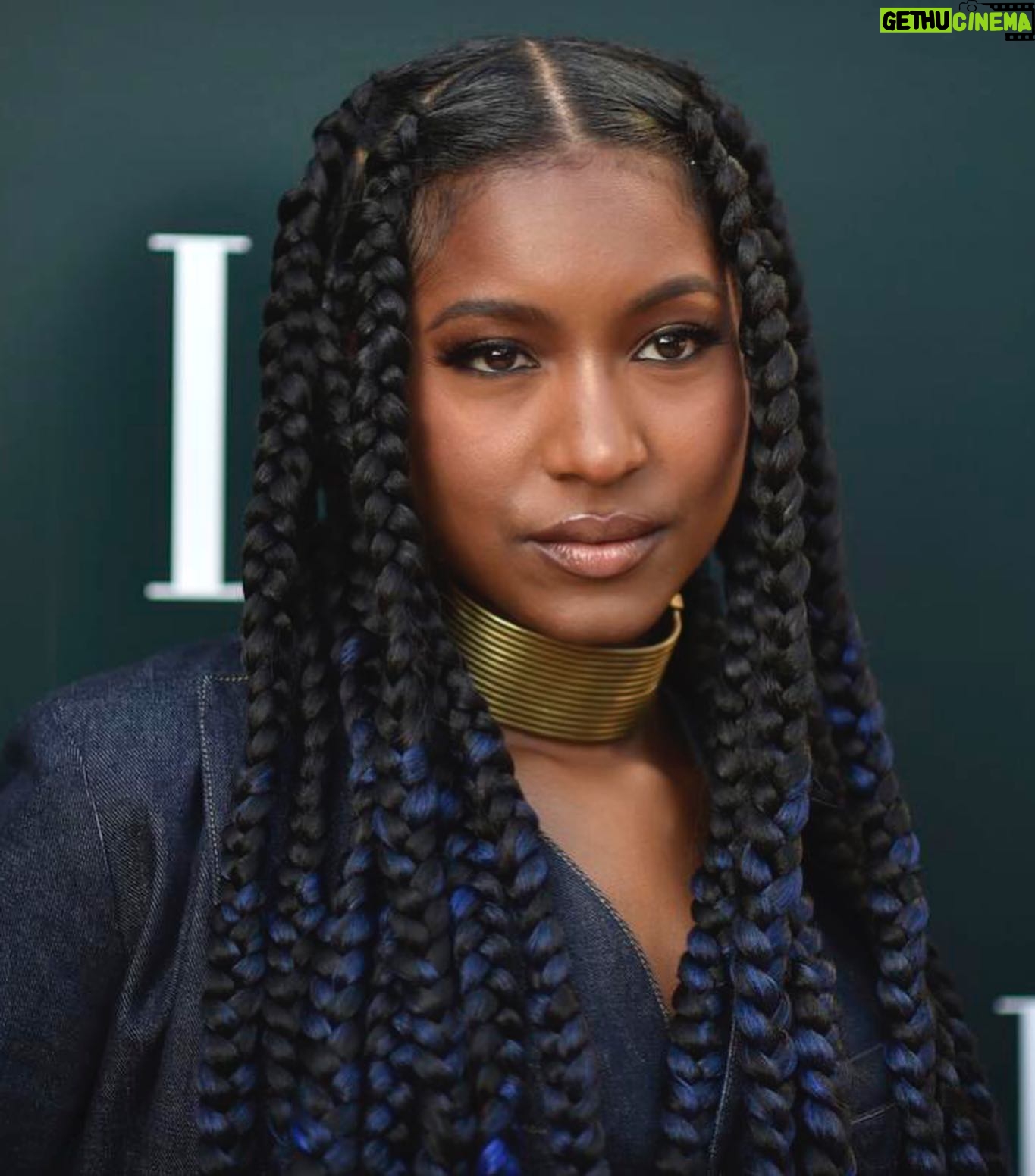 Carlacia Grant Instagram - I love a 3 piece suit paired with Nipsey blue knotless braids. 🤣🥰🫣 @PoloRalphLauren @ELLEUSA #HollywoodRising #PoloRLStyle Glam Hair @hushbychloe MUA @seanharrismakeup Stylist @orettac