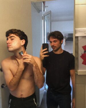 Carlos Cuevas Instagram - torete y vaquilla 🥀