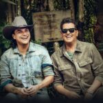 Carlos Vives Instagram – No hemos parado de disfrutar esta canción que fue hecha para ustedes. Cantémosle juntos al mundo!!! #TúoYo @carlosvives!