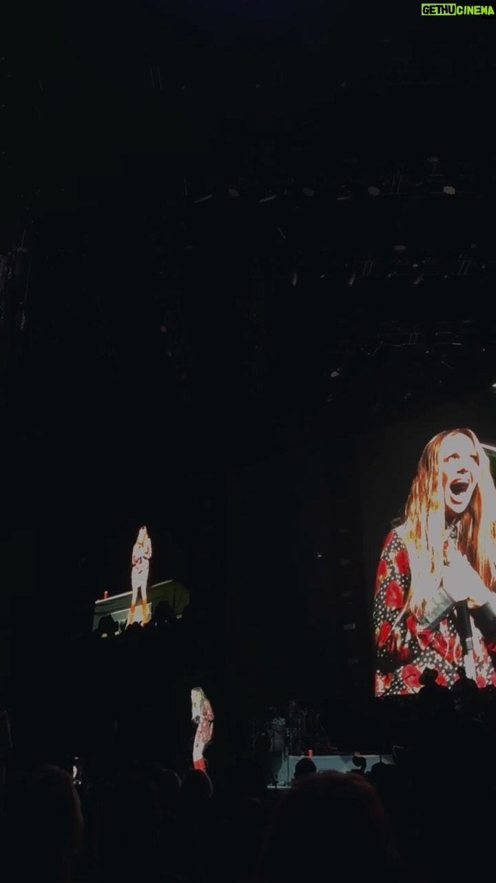 Carly Pearce Instagram - Over 14,000 people tonight in London gave me a moment I will never ever forget. I don’t have any words except thank you thank you thank you. You’ve given me everything I could ever want 🥹🤍