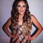 Carly Pearce Instagram – Under 2 WEEKS till hummingbird— how we feeling?!? 💛🪶