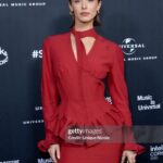 Carmel Rose Instagram - Grammy tiiiings ⭐️ wearing vintage @muglerofficial