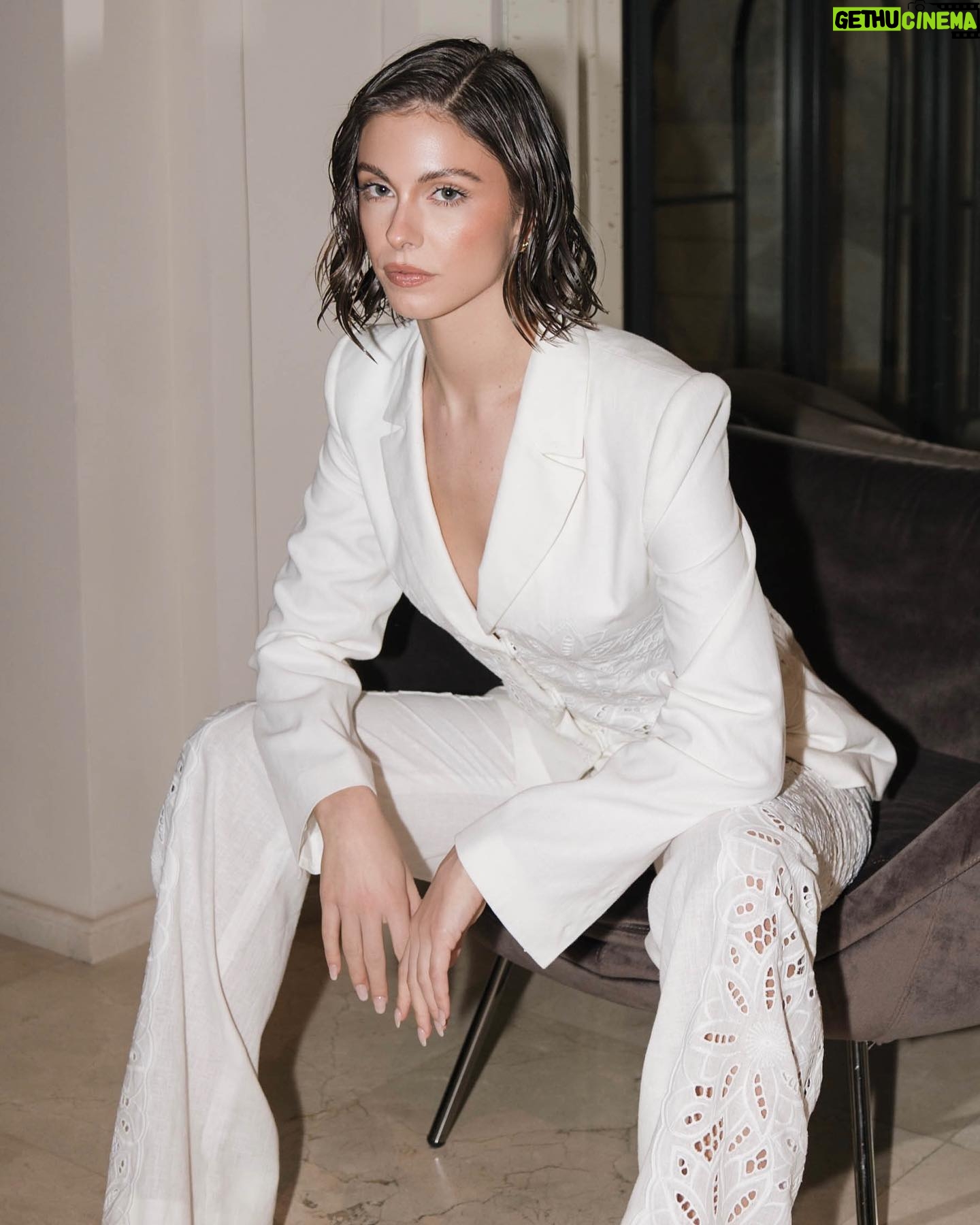 Carmel Rose Instagram - Starting off Milan fashion week with @albertaferretti 🦢 this is my third season now attending her show & each season I fall more in love with the collections. Grazie per avermi ospitato 🤍