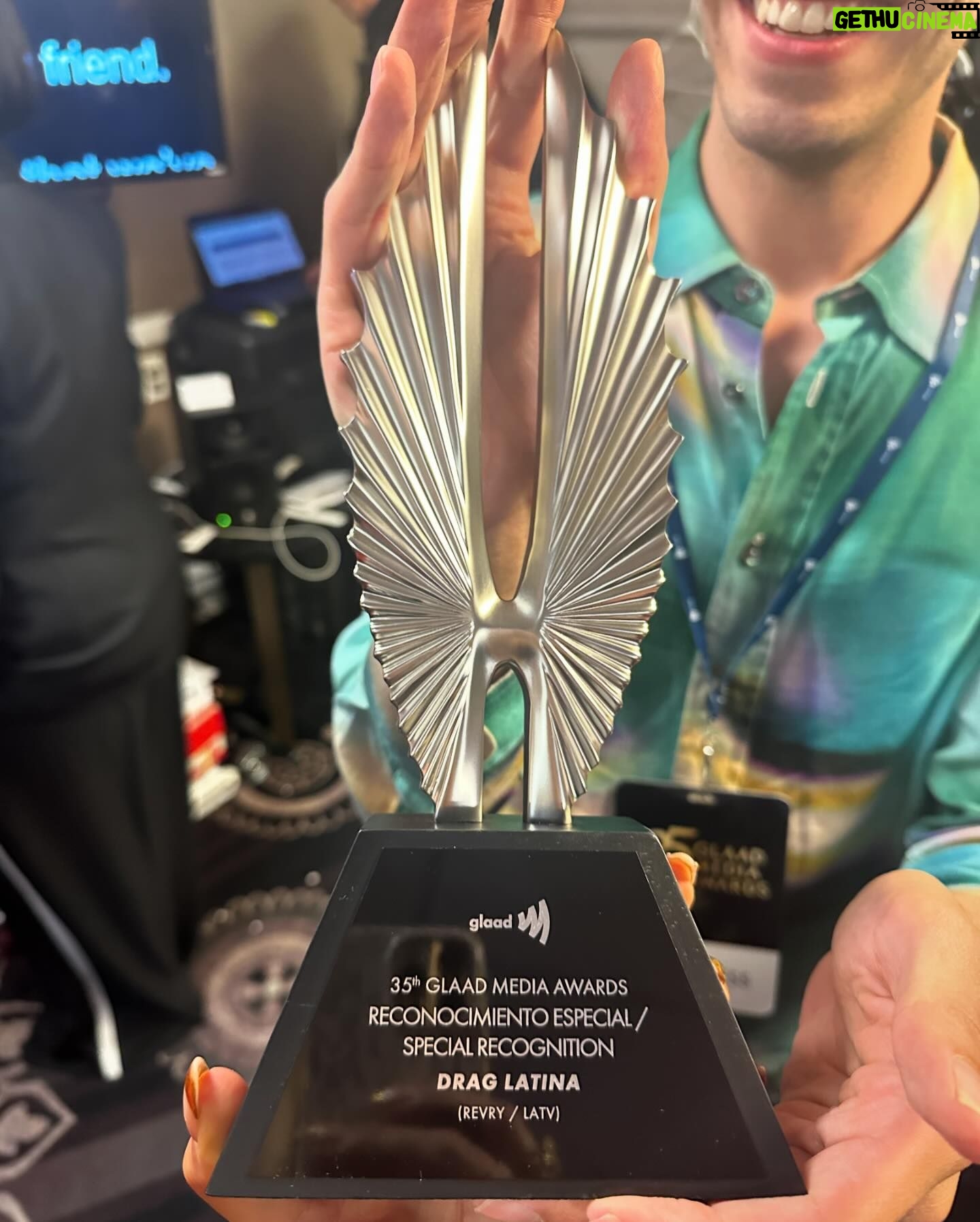 Carmen Carrera Instagram - Thank you @glaad for this wonderful award and recognition! Grateful to share this award with the amazing cast, crew, guests, judges, my cohost, and fans of @draglatina ππ @triplethreatmediainc @chiruadams @revrytv @lushiousmassacr @enriquesapene @fedromusic @damianmedia @santiago72 Outfit details: Blazer: @haleia via @confessional_showroom_miami Skirt: Exclusive via @confessional_showroom_miami Shoes: @louboutinworld Clutch: @dvf Lingerie: @honeybirdette Hair: @hairglambybee @anthonypazos MUA: @carmen_carrera Perfume: Musk Therapy @initioparfumsprives Photos: @gettyimages
