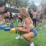 Carmen Carrera Instagram - Lift : Miami Day 1 🙌🥰 had so much fun meeting so many amazing women 💪🤍💙 @gymshark #liftmiami #gymsharkliftmiami @gymsharkwomen