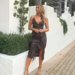 Carmen Carrera Instagram - Had a fabulous lunch at one of my new favorite Greek places in Malibu @tavernatony 💙🩵🤍 Just in time for Malibus 33rd birthday! 🥳 If you’re in the mood for fantastic Greek food, check them out @tavernatony #chefskiss 🩵🤍💙 Just after sitting down, we were served a white bean dip with fresh warm bread. Probably the best canapé or hors d’oeuvre I’ve ever had. Amazing. We then started with Horiatiki, which is a mixed veggie salad and feta cheese, with an amazing lentil soup 🔥 My main course was the Chicken Breast Souvlaki, which is skewered chicken breast served with rice & Greek potatoes. I felt like it was the best option for my fitness meal plan. The meat & potatoes were seasoned exquisitely, and the rice was perfect. 👩‍🍳 To finish off, I recommend the tiramisu or the baklava and a fresh latte. 10 out of 10.