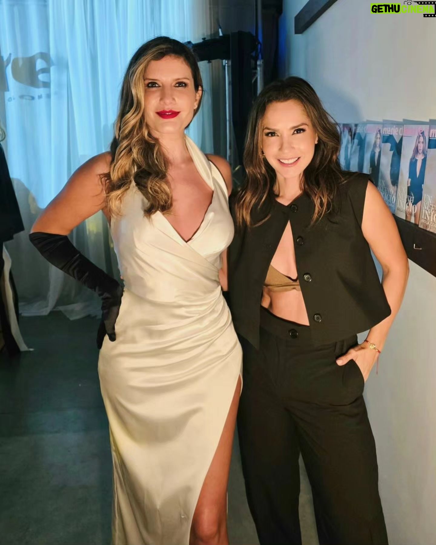 Carmen Villalobos Instagram - Una noche con mucho estilo y dándole la bienvenida a Colombia a @marieclairecolombia 🤎 ! @gerardangulo @jorge.malave @mabelmoreno1 @carosepulvedaf @h.cubel