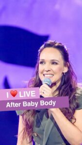 Carolin Kebekus Instagram - Mein After Baby Body und ich sind ab Herbst auf Tour und ich hoffe, ihr seid auch dabei! Der Ticketlink ist in der Bio. #carolinkebekus #comedy #allbodieswelcome