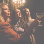 Carolin Kebekus Instagram – ✨ Beerbitches live 2024 ✨

Unser Tipp für ein Last Minute  Weihnachtsgeschenk 🥰🎄:

Am 16.11.2024 sind wir im wunderbaren 
@ewerk_koeln in Köln zu Gast! Sichert euch und euren Lieben noch vor Weihnachten Tickets und seid nächstes Jahr dabei (—> Link in Bio)!
.
.
.
.
📸: @jan.holo
#beerbitches #liveontour #ewerk