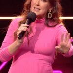 Carolin Kebekus Instagram – Auf Instagram werden täglich neue Körperideale vermittelt – sogar für die perfekte schwangere Frau.🤯
Aber eines steht fest: Auf Caros Tour ab Herbst 24 sind alle Menschen gleich!

#carolinkebekus #kölncomedynachtxxl #xxlcomedynacht #standupcomedy #schwangerschaft #instagram #schönheitsideal