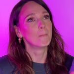 Carolin Kebekus Instagram – Jetzt werden die ✨Geheimnisse✨ ausgepackt! 🤫 #WirGegenDie
👉 „Wir gegen die! Die Kebekus Geschwister Show“ – heute um 20:15 Uhr auf ProSieben und Joyn!