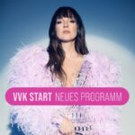 Carolin Kebekus Instagram – Leute, es geht wieder los 🚀 Ich geh ab September 2024 mit meinem neuen Programm auf Tour 🥳 Ihr könnt euch gar nicht vorstellen, wie sehr ich mich freue. Das ist wie Weihnachten und Ostern zusammen… und Karneval! Ich hab so’n Bock auf live! Seid ihr dabei? Tickets gibt‘s ab sofort über den Link in der Bio.
#carolinkebekus #comedy #livecomedy
@buehnenkunstgmbh