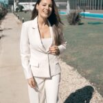 Carolina Ardohain Instagram - ✨ Hoy conoci @tienda_fc el showroom mas grande del pais donde podes encontrar todo lo que necesitas para ambientar tu hogar. Muebles, sofas, bazar, deco y lo ultimo en electro. Visítalos en la tienda de Hudson, ubicada en el km 30 de la autopista Bs As - La Plata (justo al lado del peaje).