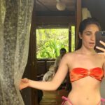 Carolina Kopelioff Instagram - 🫶🏻🍄🌷🥂feliz año