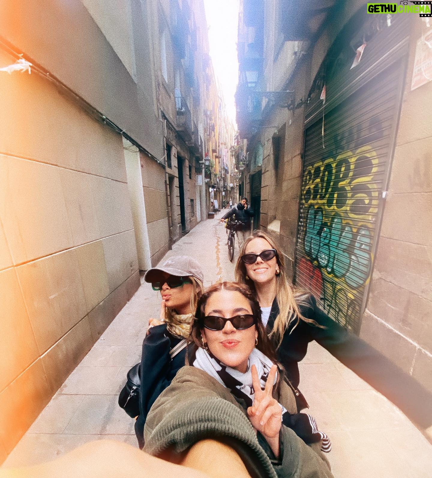 Carolina Loureiro Instagram - pit stop with my fellas