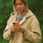 Carolina Loureiro Instagram - Não tens dados? Como? Adere à WOO e recebe 1 mês grátis e 20GB para usares durante 30 dias. @woo.app #eraWOOquefaltava