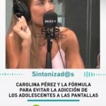 Carolina de Moras Instagram - En #Sintonizad@s, @carolademoras conversó con @carolina_perez_stephens, autora del libro "Secuestrados por las pantallas", para profundizar en el uso correcto de los smartphones en los más jóvenes. . Sintoniza Radio Pauta en la 100.5 📻 y síguenos en Pauta.cl 🌐 de lun a vie desde las 16:00 horas. @mercadolibre.cl @sqmchile