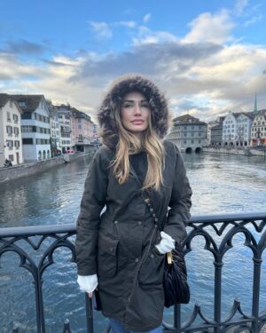 Carolina de Moras Instagram - Random Zurich. ❤️⭐️ 

#traveling #travel  #travelphotography #zurich #switzerland #wintervibes