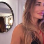 Carolina de Moras Instagram - It’s a lonely night….🎵🎵💫