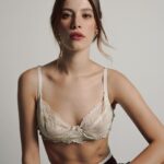 Caroline Dallarosa Instagram - Posso ir soltando aos pouquinhos as fotos 👀 Foto: @camilacardosoribeiro Maquiagem: @soutabatha Stylist: @mariaclaramcruz