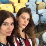 Caroline Dallarosa Instagram - Hoje o feliz dia das mães é pro maior amor da minha vida, sei que todo mundo diz que tem a melhor mãe do mundo mas a minha de fato é, inteligente, linda, uma leoa e principalmente minha melhor amiga, eu te amo mais do que qualquer coisa que você pode imaginar mame! Feliz hoje e sempre seu dia! 🩷 @mirtesdll