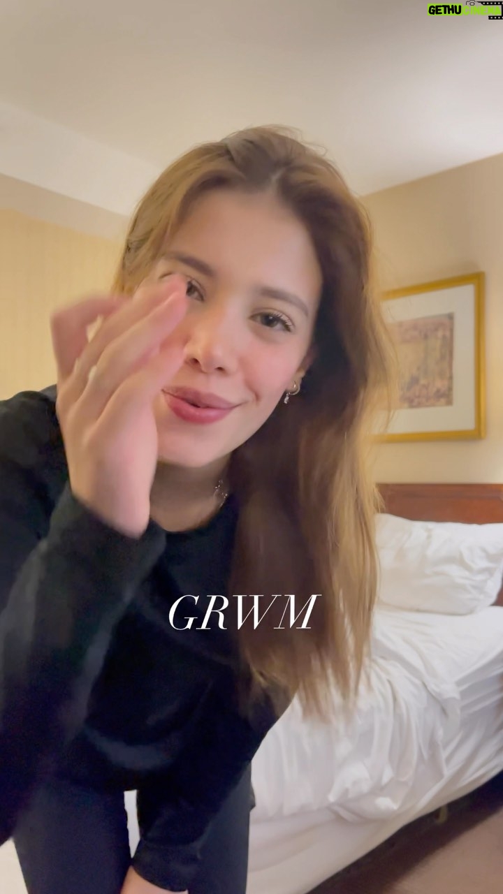 Caroline Dallarosa Instagram - Achei esse vídeo de quando fui pra NY no natal com as peças da @fiero_oficial quem gostou? 🧝🏼♀️🧡