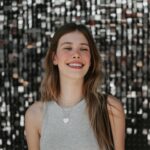 Caroline Dallarosa Instagram – Aproveitei a publi de hoje pra tirar umas fotinhas da fuça 👻