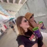 Caroline Dallarosa Instagram – Minha Voz e inglês de centavos, insolação e minhas sinceras desculpas a quem apareceu no fundo do vídeo 😂😂