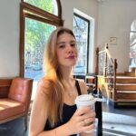 Caroline Dallarosa Instagram - Únicas fotos que consegui tirar por aqui pq a realidade que só estudo kkkk