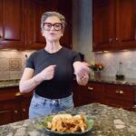 Caroline Manzo Instagram – Have fun eating your veggies! 🥒 This recipe is “as good as any restaurant,” per Albert, and it takes 10 minutes! Watch the NEW episode of Food, Love, and Chaos with @carolinemanzo at our link in bio. 💚

#eatyourveggies #vegetarianrecipes #veggieful #carolinemanzo #easyrecipes #italiancooking