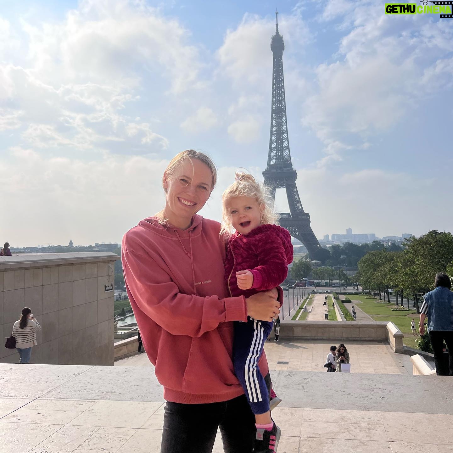 Caroline Wozniacki Instagram - Small summer recap!☀️❤️ #familytime #adventures