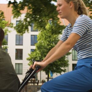 Caroline Wozniacki Instagram - Hey everyone! 🚴‍♀️ @carowozniacki here. Let's talk about getting around in Copenhagen. @davidlee and I had a blast testing a cargo bike, all thanks to my collaboration with @VisitCopenhagen! 👇

Did you know that Copenhagen has proudly been holding the title of the most bicycle-friendly capital since 2015? Pedaling through this city is not just a mode of transport but a way of life. Picture this: curb-separated bicycle tracks, charming bike bridges over the canals, dedicated cycle superhighways, and even traffic lights and green waves designed for two-wheeled commuters. Bikes outnumber cars, and here, taking your kids to school in a cargo bike is cooler than cruising in an SUV. And let's not forget about the iconic harbour busses were you can bring your bike and smoothly glide along the waterways. The stunning waterfront views make every ride an experience in itself.

Stay tuned as I continue to explore Copenhagen's gems 👋❤️

#beautifuldestinations #instagood #igerscopenhagen #photography #featuremevisitcopenhagen #travel #visitcopenhagen #ibyen #copenhagen #denmark #cphpicks #sharingcph #delditkbh #wanderlust