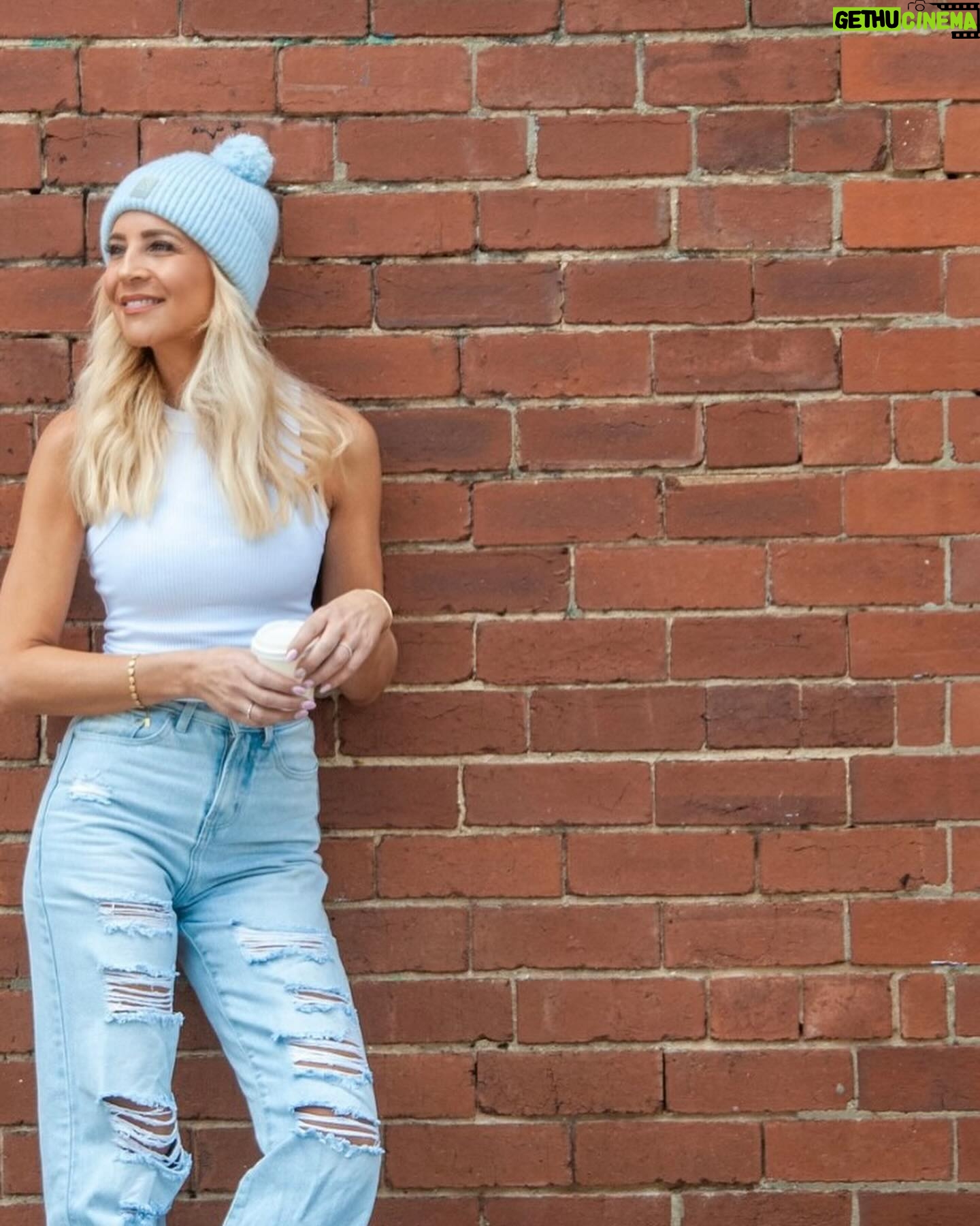 Carrie Bickmore Instagram - 4 days left to buy a beanie and help us try and save lives. π πͺ Β Orders open this week only!! Beanies delivered in June. Β Jump onto www.carriesbeanies4braincancer.com to order yours now. (Link in bio) @braincancercentre @carriesb4bc