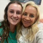 Carrie Bickmore Instagram - Beautiful weekend back home in Perth with friends and family. The sky is always just so blue and never ending ☀️