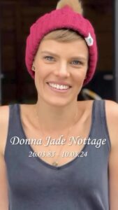 Carrie Bickmore Instagram - Donna I am so sorry we couldn’t find a cure in time. 💔 It’s hard to believe you climbed Point To Pinnacle with us just a few months ago and now you are gone. What a brutal disease. 😞 Donna was an absolute ray of sunshine, determined to “See the Colour” no matter what this horrible disease “Terry the Bastard” (as she called it) threw at her.   She was determined to raise funds for vital brain cancer research to give her more time with her beautiful boys, and to help others in the future.  As you can see in this video she supported our foundation every beanie campaign and it’s devastating that Donna has passed away in the middle of our beanie week. We’ll wear one in your honour Donna. Our hearts go out to her husband Sean, gorgeous boys Huxley & Reeve whom she adored, Mum Pauline and all of her family ❤️ @ lotusjournals @carriesb4bc
