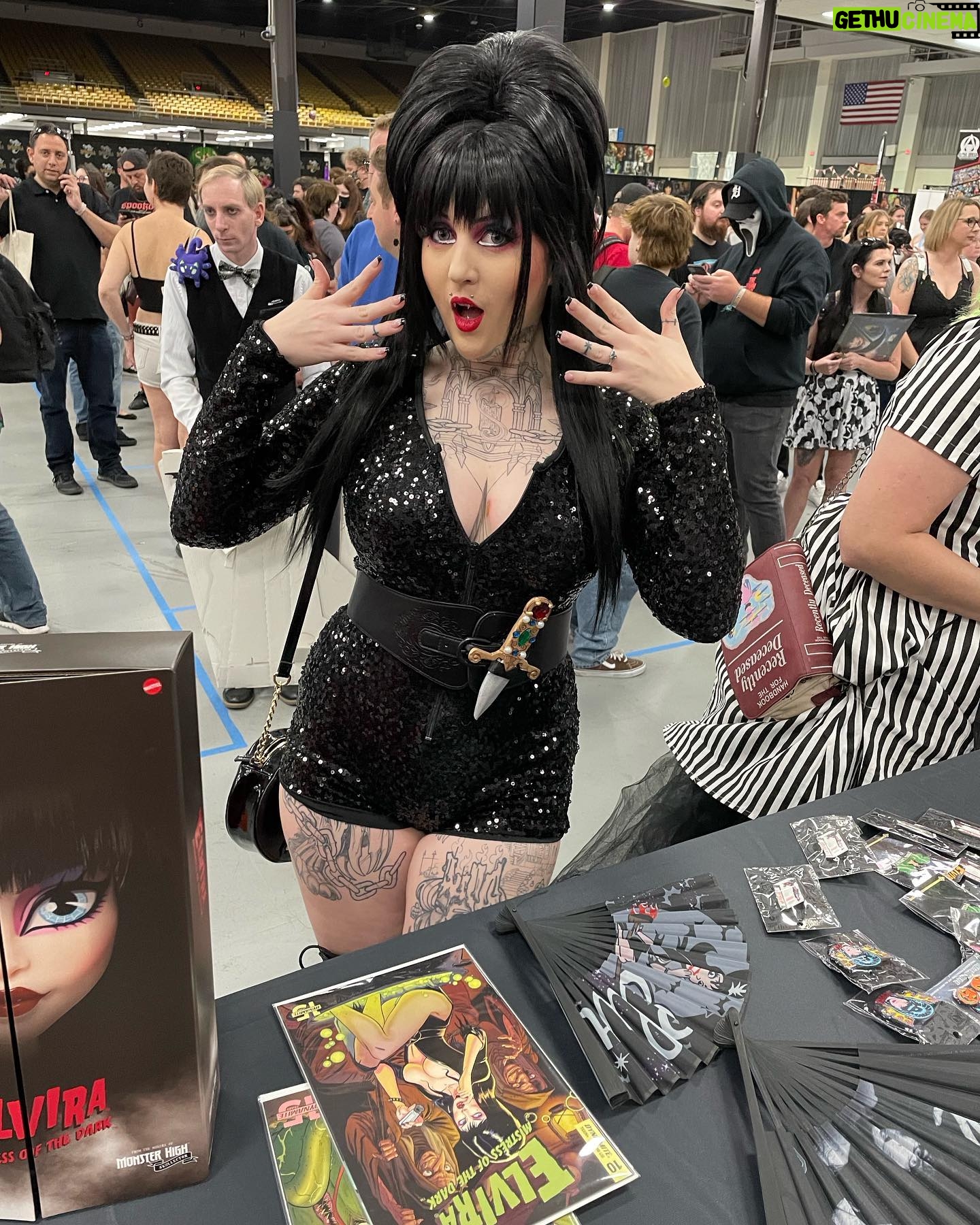 Cassandra Peterson - 43K Likes - So much fun seeing all the Elvira cosplay this weekend @spookalafl 🖤