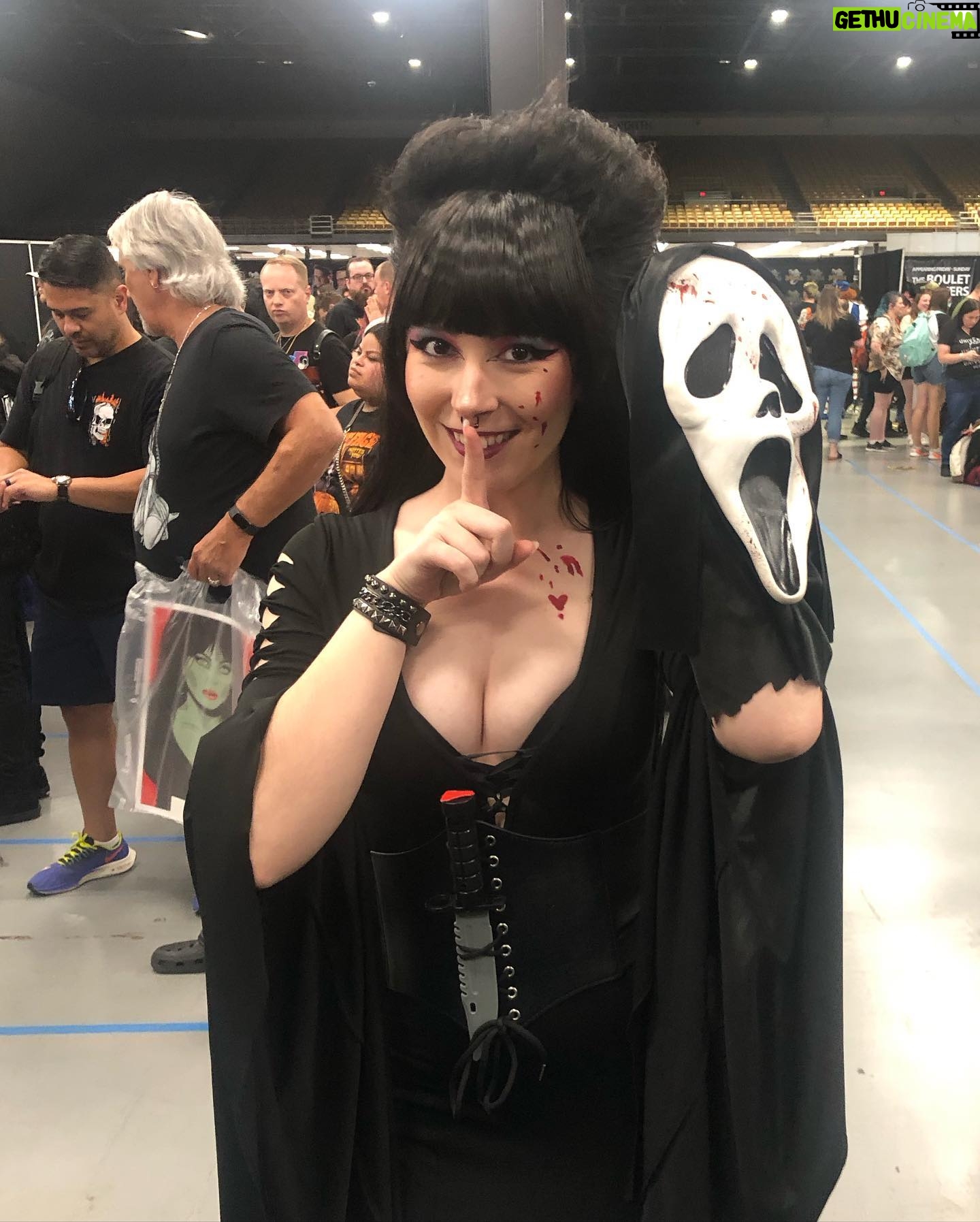 Cassandra Peterson - 43K Likes - So much fun seeing all the Elvira cosplay this weekend @spookalafl 🖤