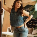 Cassandra Sánchez Navarro Instagram - Otro numerito de @levismx para mi tour de prensa de #consuelo GRACIAS #levis por consentirme con este look 🥰🙏