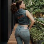 Cassandra Sánchez Navarro Instagram - Otro numerito de @levismx para mi tour de prensa de #consuelo GRACIAS #levis por consentirme con este look 🥰🙏