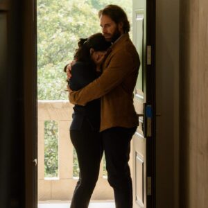 Cassandra Sánchez Navarro Instagram - Llego el gran estreno de #elextrañoretornodedianasalazar #dianasalazar por @vix Una serie donde vemos que la fuerza del amor lo puede superar todo. ¿Ustedes creen en vidas pasadas? Los leo…