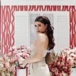 Cassandra Sánchez Navarro Instagram - Miss Dior Rodeada de flores en Miss Dior Thank you @diorbeauty . . . . Wearing: @rokhofficial x @hm PR: @norbertoflo Makeup & Hair: @ger.parra @lisallende