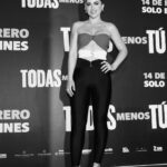 Cassandra Sánchez Navarro Instagram - Mas feliz imposible!!! En la alfombra roja de “Todas Menos Tu.” Nos vemos en todos los cines a nivel nacional!!!🍿🎬
