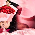 Cassandra Sánchez Navarro Instagram - Stop and smell the roses @cosmopolitanmx . . . . . 📸 @taleendersdepanian Styling: @rodrigoaalcantara Makeup: @ger.parra Hair: @leonelmakeup PR: @_nonagency