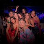 Catalina Vallejos Instagram - Ahora si!! Un mix más completo de lo que fue este finde y el matrimonio soñado de mi amiga linda!!🥹♥️🫶 amo vivir momentos tan especiales con los amigos ♥️