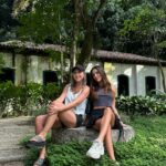 Catalina Vallejos Instagram – ✌🏼✨menos “peros” y más ganas! Que la vida es muy cortita 😌😌😌 se han dado cuenta lo rápido que va avanzando este año? 👀 
Buen martes a todos!💫