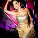 Catarina Furtado Instagram - A magia das provas cegas do @thevoiceportugal kids continua! Estão prontos para mais um programa incrível? Quem vai ver, hoje às 21.15, na @rtppt ? @cucaroseta @tinoco.barbara @carlao_nabatalha @nininhovazmaia_ My dream team : 📸: @carlapires 👗: @nunobaltazarnb @nunobaltazarstudio 💄: @cristinagomes.makeup 💇🏽‍♀️: @helenavazpereira @griffehairstyle 👠: @samelli_shoes 💍: @davidrosasofficial @luisarosasjewellery @shineiberia @rtppt @thevoiceportugal @catarinabmaia #tvdequalidade #talentshow #musicshow #thevoicekids #amoaminhaprofissão