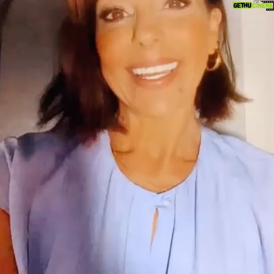 Catarina Furtado - 3 Likes - O meu amor mais antigo : a dança
Venham apoiar a dança em portugal! 💪🏻
Temos bailarin@s e coreógraf@s extraordinários mas a dança em Portugal não tem o apoio que deveria ! ✨
Por isso , pela segunda vez, apresento esta Gala Solidária e convido-vos a fazerem o certo : apoiarem e usufruirem do talento nacional !
@galasolidariadanca @miguelnunesesteves @benvindojosetavaresfonseca #dança #fazerobem