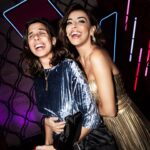 Catarina Furtado Instagram - A magia das provas cegas do @thevoiceportugal kids continua! Estão prontos para mais um programa incrível? Quem vai ver, hoje às 21.15, na @rtppt ? @cucaroseta @tinoco.barbara @carlao_nabatalha @nininhovazmaia_ My dream team : 📸: @carlapires 👗: @nunobaltazarnb @nunobaltazarstudio 💄: @cristinagomes.makeup 💇🏽‍♀️: @helenavazpereira @griffehairstyle 👠: @samelli_shoes 💍: @davidrosasofficial @luisarosasjewellery @shineiberia @rtppt @thevoiceportugal @catarinabmaia #tvdequalidade #talentshow #musicshow #thevoicekids #amoaminhaprofissão