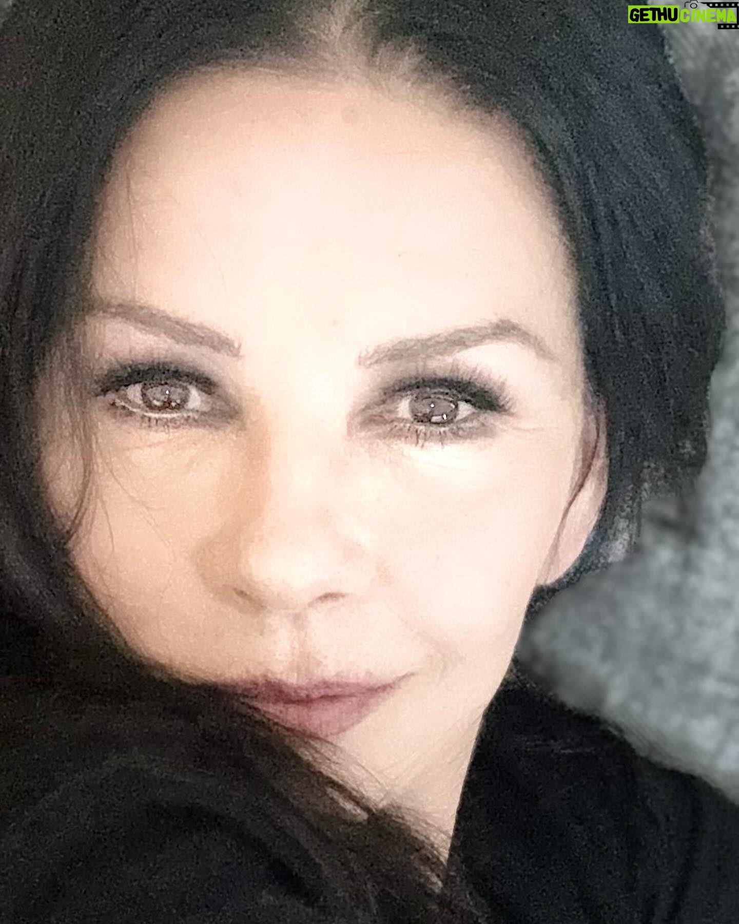 Catherine Zeta-Jones Instagram - It’s Monday, and I had the unnatural urge to take a selfie😂 these are the best of the bunch. Have a great week.😘